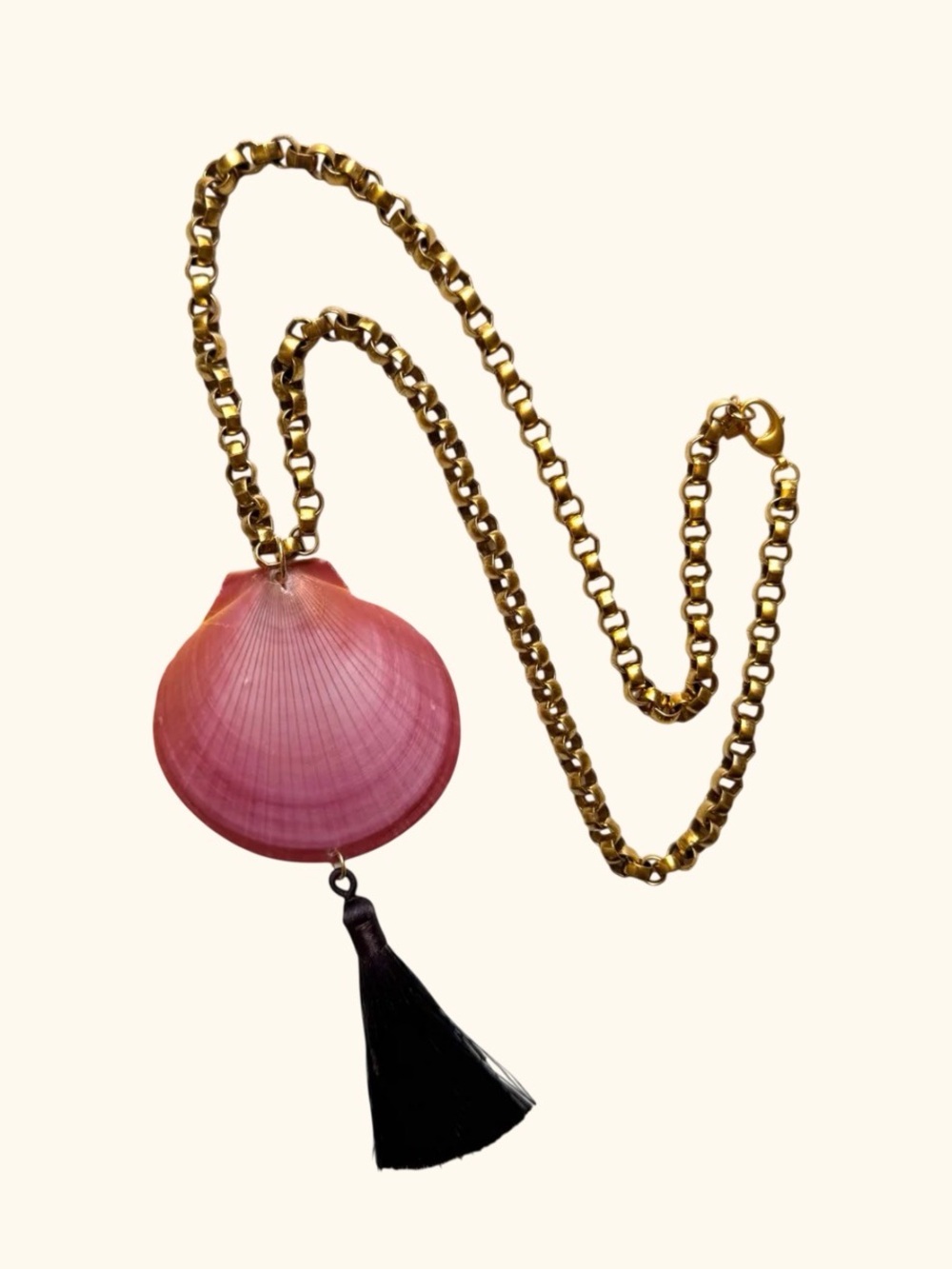 Sccollection Gold Chain Necklace with Pink Shell Pendant and Black Tassel